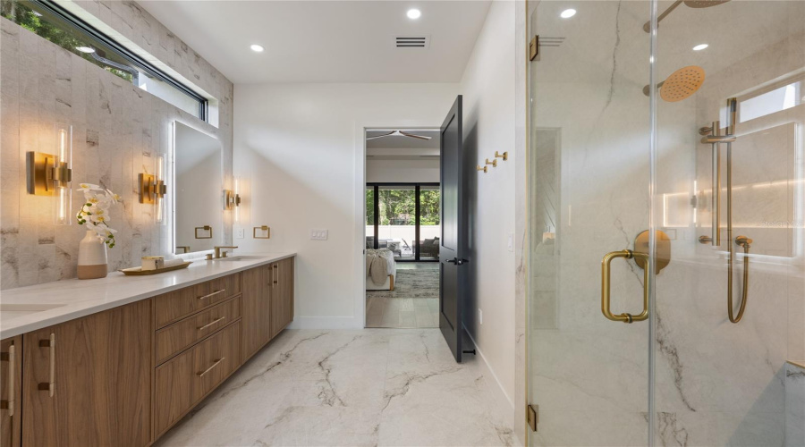 Winter Park, Florida 32792, 4 Bedroom Bedrooms, ,3 Bathroombathrooms,Residential,For Sale,Lakemont,0,Mfro6428654
