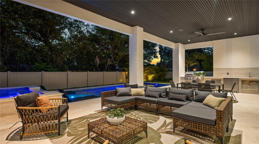 Winter Park, Florida 32792, 4 Bedroom Bedrooms, ,3 Bathroombathrooms,Residential,For Sale,Lakemont,0,Mfro6428654