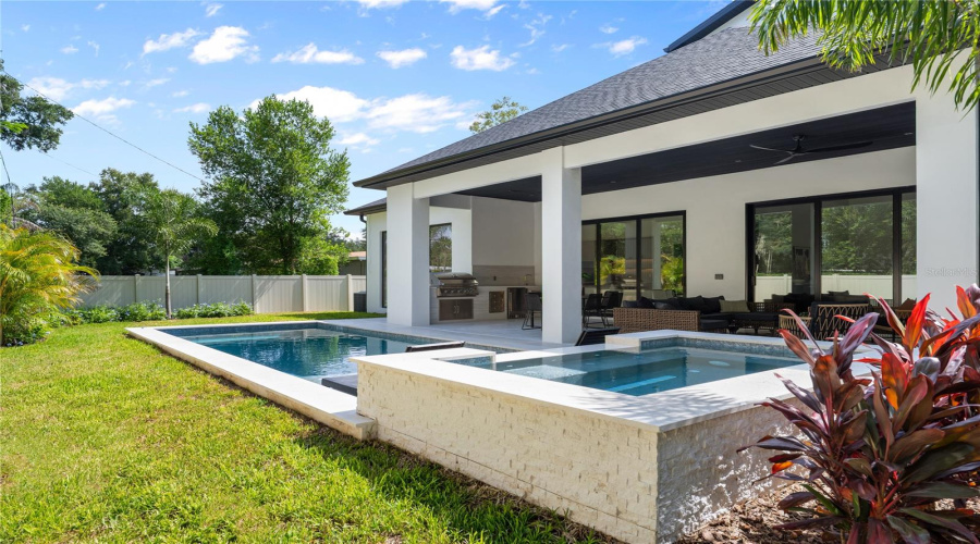 Winter Park, Florida 32792, 4 Bedroom Bedrooms, ,3 Bathroombathrooms,Residential,For Sale,Lakemont,0,Mfro6428654
