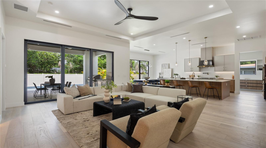 Winter Park, Florida 32792, 4 Bedroom Bedrooms, ,3 Bathroombathrooms,Residential,For Sale,Lakemont,0,Mfro6428654