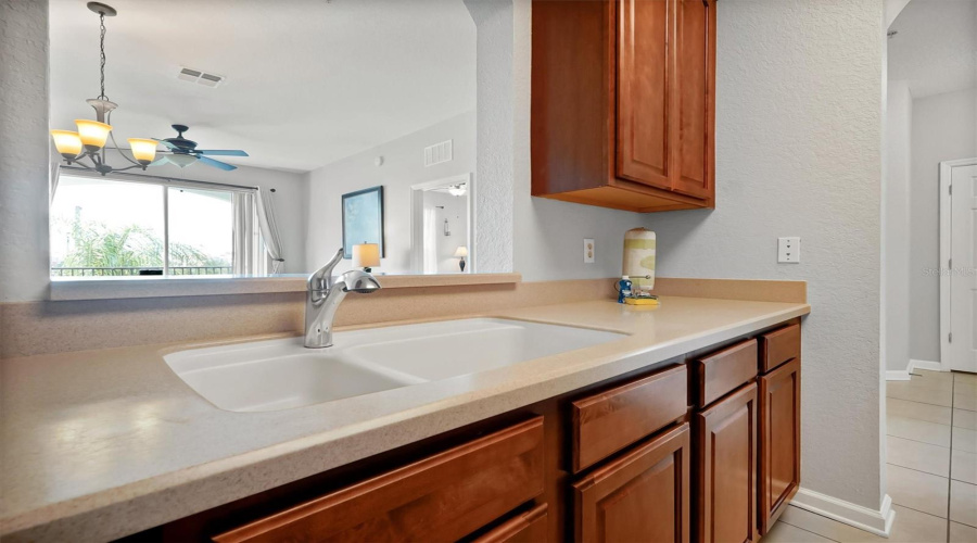 Orlando, Florida 32819, 2 Bedroom Bedrooms, ,2 Bathroombathrooms,Residential,For Sale,Breakview,0,Mfro6436273