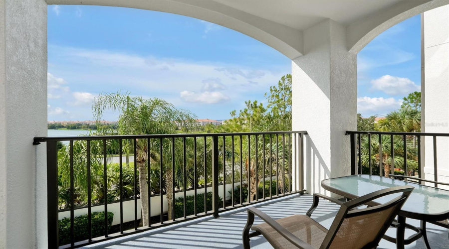 Orlando, Florida 32819, 2 Bedroom Bedrooms, ,2 Bathroombathrooms,Residential,For Sale,Breakview,0,Mfro6436273
