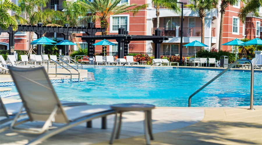 Orlando, Florida 32819, 2 Bedroom Bedrooms, ,2 Bathroombathrooms,Residential,For Sale,Breakview,0,Mfro6436273