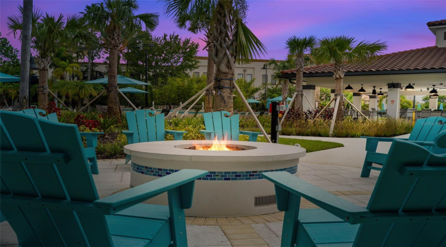 Orlando, Florida 32819, 2 Bedroom Bedrooms, ,2 Bathroombathrooms,Residential,For Sale,Breakview,0,Mfro6436273