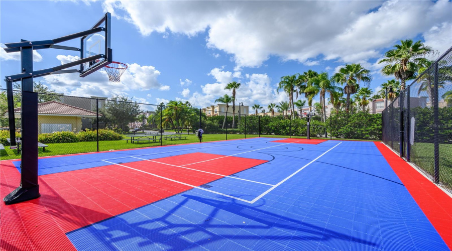 Orlando, Florida 32819, 2 Bedroom Bedrooms, ,2 Bathroombathrooms,Residential,For Sale,Breakview,0,Mfro6436273