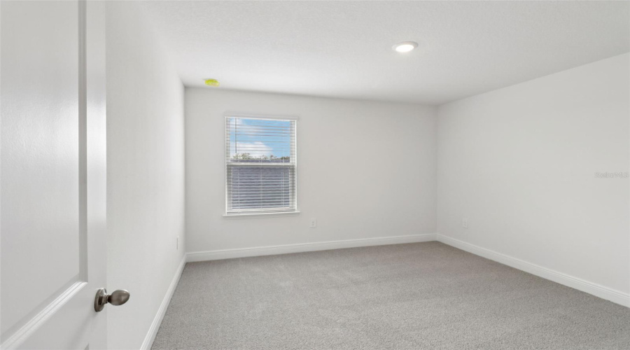 Lady Lake, Florida 32159, 4 Bedroom Bedrooms, ,3 Bathroombathrooms,Residential,For Sale,Sunshower,0,Mfro6372014
