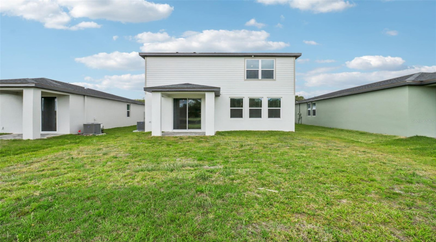 Lady Lake, Florida 32159, 4 Bedroom Bedrooms, ,3 Bathroombathrooms,Residential,For Sale,Sunshower,0,Mfro6372014
