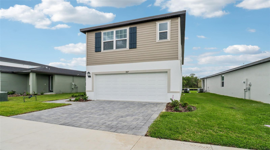 Lady Lake, Florida 32159, 4 Bedroom Bedrooms, ,3 Bathroombathrooms,Residential,For Sale,Sunshower,0,Mfro6372014
