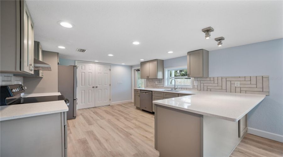 Fort Meade, Florida 33841, 3 Bedroom Bedrooms, ,2 Bathroombathrooms,Residential,For Sale,Cooper,0,Mfrl4963367