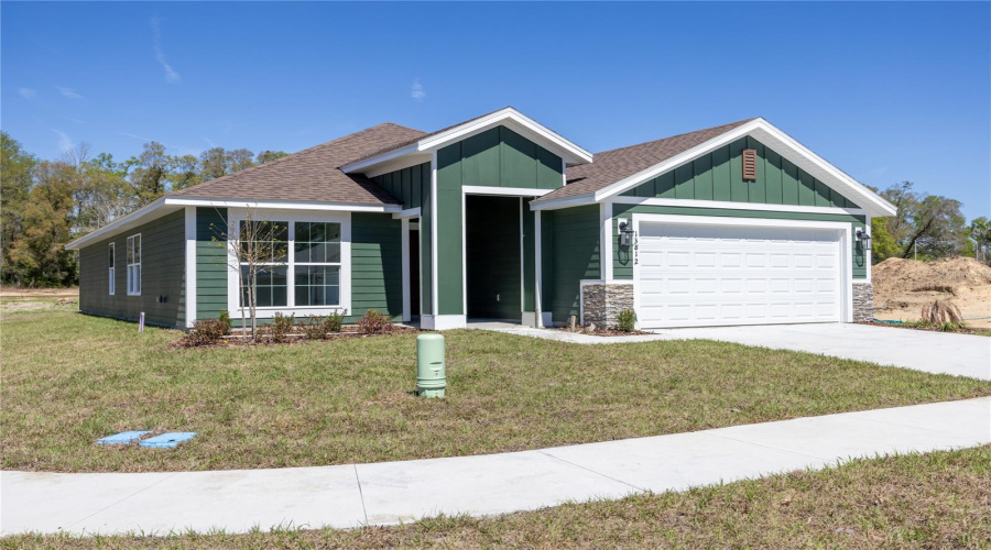 Alachua, Florida 32615, 4 Bedroom Bedrooms, ,2 Bathroombathrooms,Residential,For Sale,176Th,0,Mfrgc538713