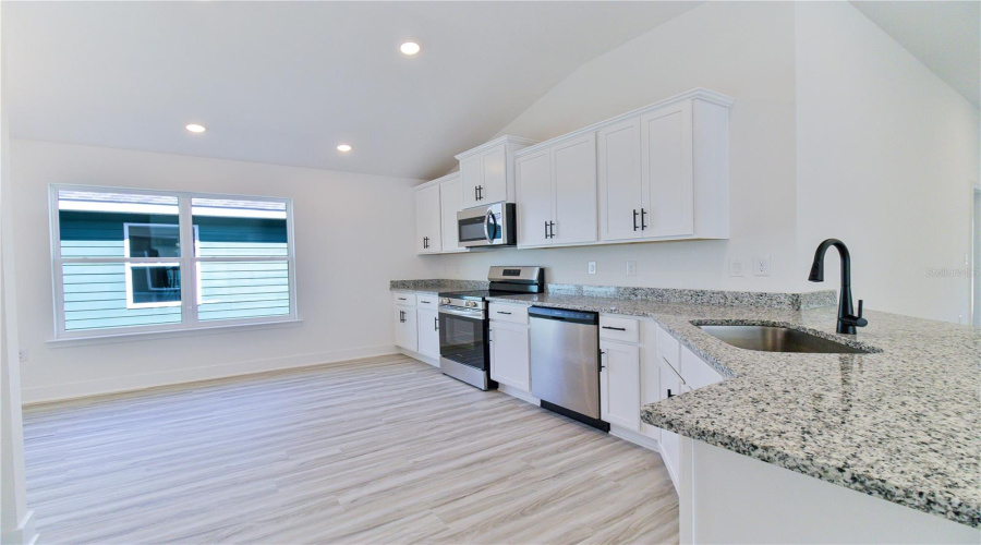 Alachua, Florida 32615, 4 Bedroom Bedrooms, ,2 Bathroombathrooms,Residential,For Sale,176Th,0,Mfrgc538713