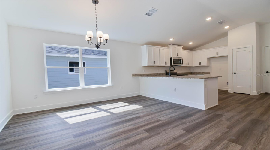 Alachua, Florida 32615, 4 Bedroom Bedrooms, ,2 Bathroombathrooms,Residential,For Sale,176Th,0,Mfrgc538713
