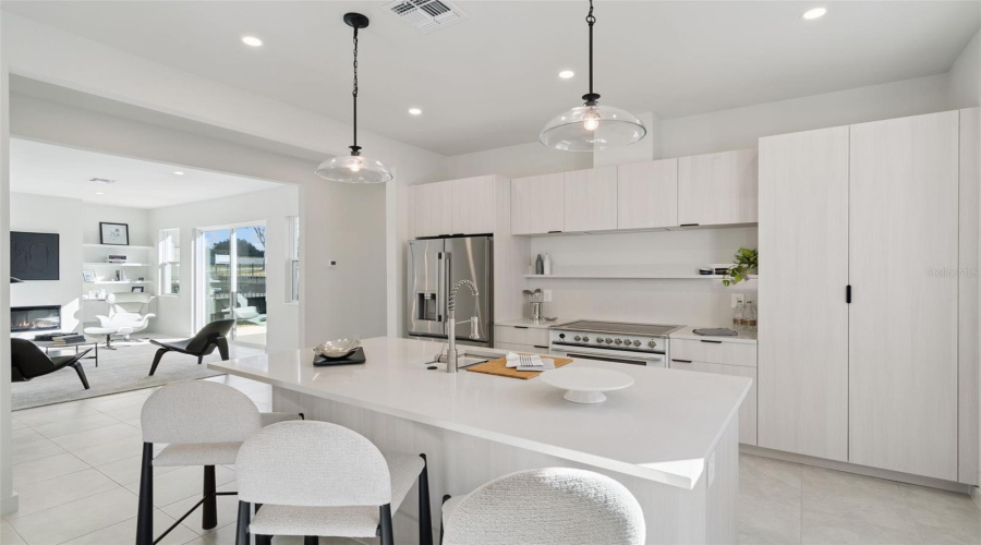 Lady Lake, Florida 32159, 4 Bedroom Bedrooms, ,2 Bathroombathrooms,Residential,For Sale,Skyfield,0,Mfrg5105094
