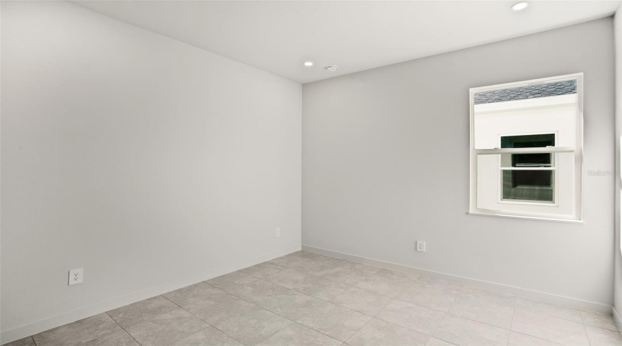 Lady Lake, Florida 32159, 4 Bedroom Bedrooms, ,2 Bathroombathrooms,Residential,For Sale,Skyfield,0,Mfrg5105094