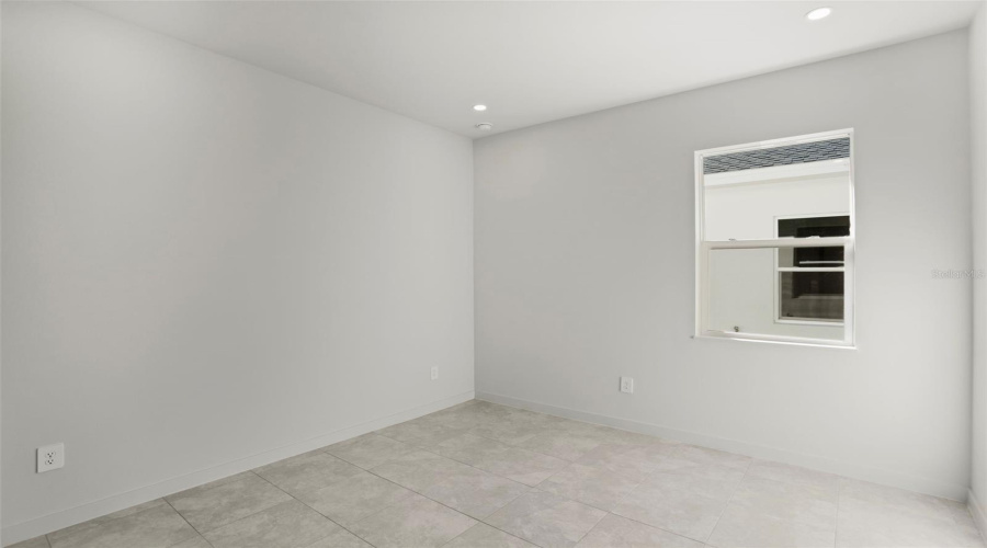 Lady Lake, Florida 32159, 4 Bedroom Bedrooms, ,2 Bathroombathrooms,Residential,For Sale,Skyfield,0,Mfrg5105094