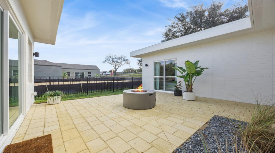 Lady Lake, Florida 32159, 4 Bedroom Bedrooms, ,2 Bathroombathrooms,Residential,For Sale,Skyfield,0,Mfrg5105094