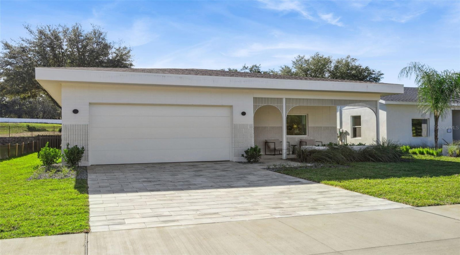 Lady Lake, Florida 32159, 4 Bedroom Bedrooms, ,2 Bathroombathrooms,Residential,For Sale,Skyfield,0,Mfrg5105094