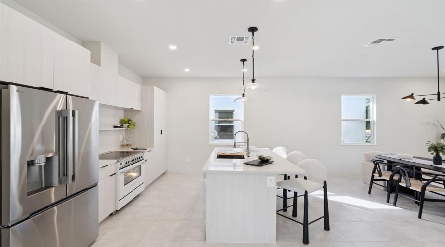 Lady Lake, Florida 32159, 4 Bedroom Bedrooms, ,2 Bathroombathrooms,Residential,For Sale,Skyfield,0,Mfrg5105094
