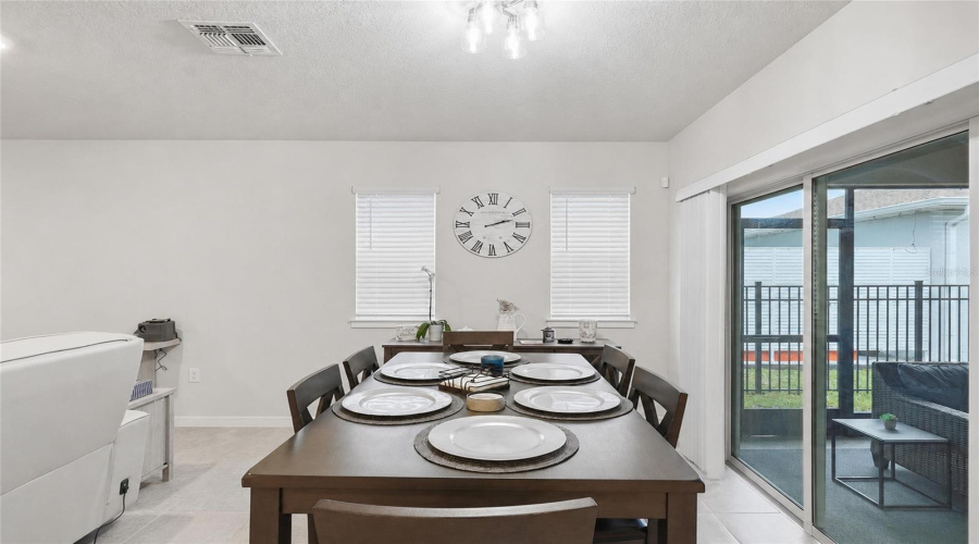 Apopka, Florida 32712, 3 Bedroom Bedrooms, ,2 Bathroombathrooms,Residential,For Sale,Feather Tree,0,Mfrg5110794