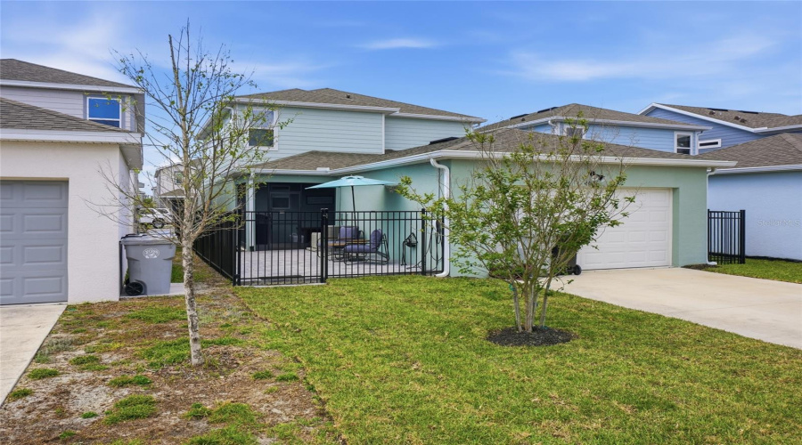 Apopka, Florida 32712, 3 Bedroom Bedrooms, ,2 Bathroombathrooms,Residential,For Sale,Feather Tree,0,Mfrg5110794