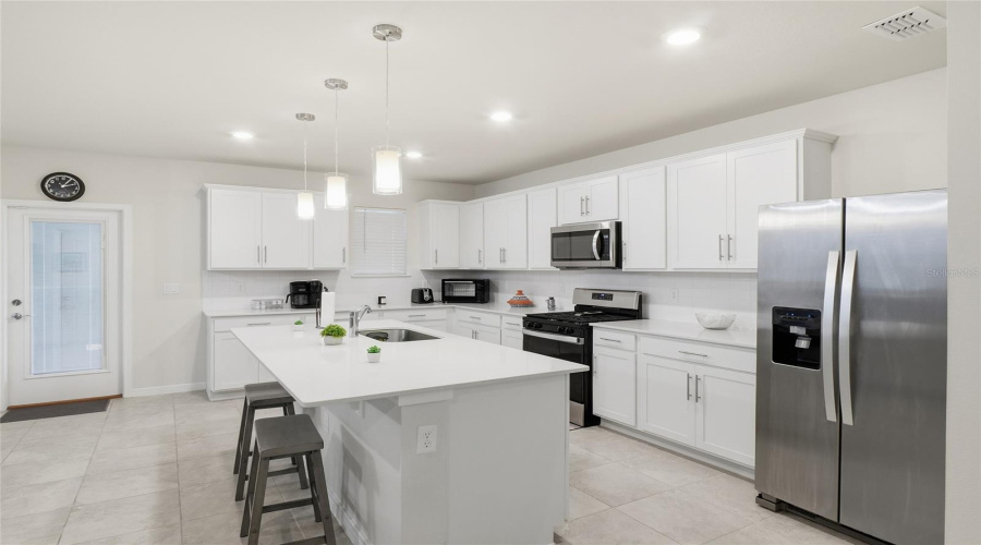 Apopka, Florida 32712, 3 Bedroom Bedrooms, ,2 Bathroombathrooms,Residential,For Sale,Feather Tree,0,Mfrg5110794