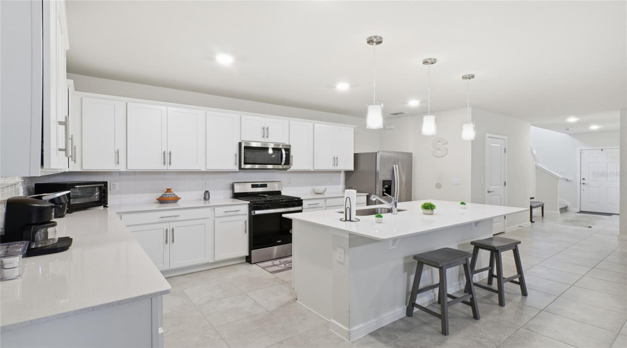Apopka, Florida 32712, 3 Bedroom Bedrooms, ,2 Bathroombathrooms,Residential,For Sale,Feather Tree,0,Mfrg5110794