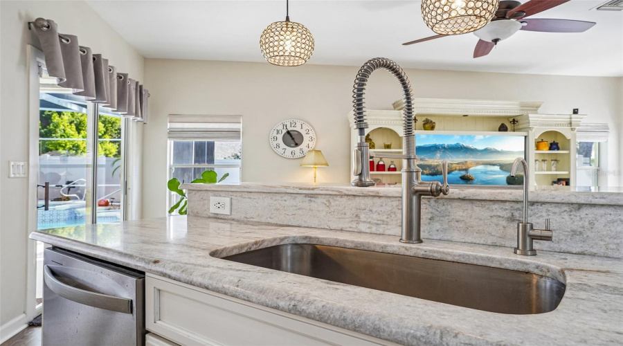 Eustis, Florida 32736, 3 Bedroom Bedrooms, ,2 Bathroombathrooms,Residential,For Sale,Park Place,0,Mfrg5114723