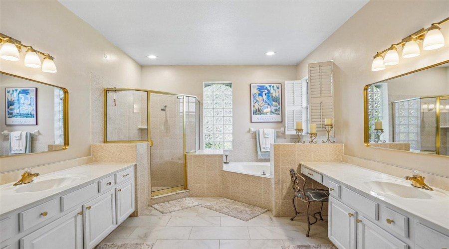 Eustis, Florida 32736, 3 Bedroom Bedrooms, ,2 Bathroombathrooms,Residential,For Sale,Park Place,0,Mfrg5114723