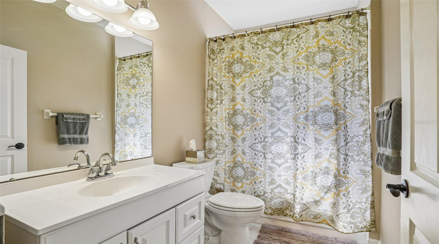 Eustis, Florida 32736, 3 Bedroom Bedrooms, ,2 Bathroombathrooms,Residential,For Sale,Park Place,0,Mfrg5114723