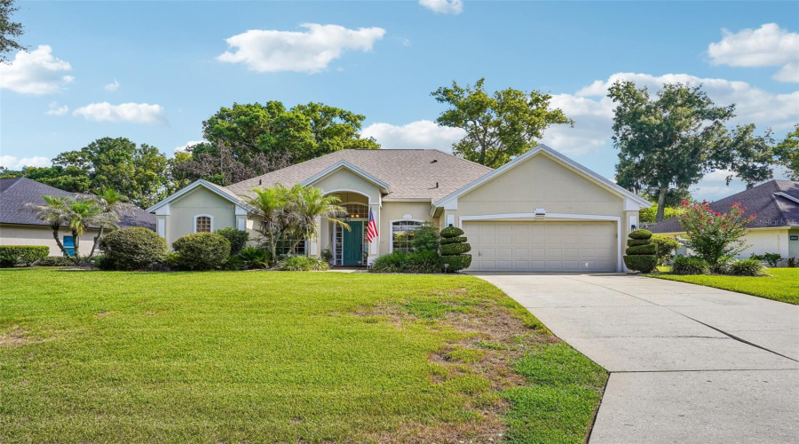 Eustis, Florida 32736, 3 Bedroom Bedrooms, ,2 Bathroombathrooms,Residential,For Sale,Park Place,0,Mfrg5114723