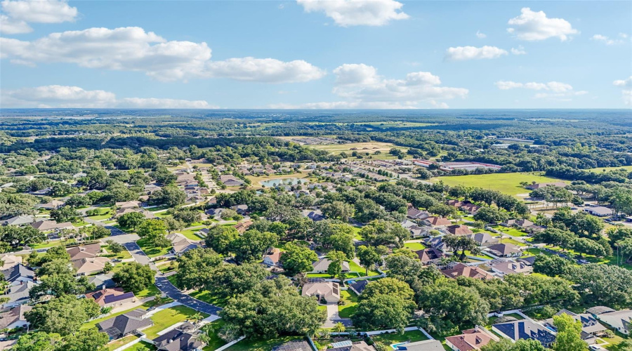 Eustis, Florida 32736, 3 Bedroom Bedrooms, ,2 Bathroombathrooms,Residential,For Sale,Park Place,0,Mfrg5114723