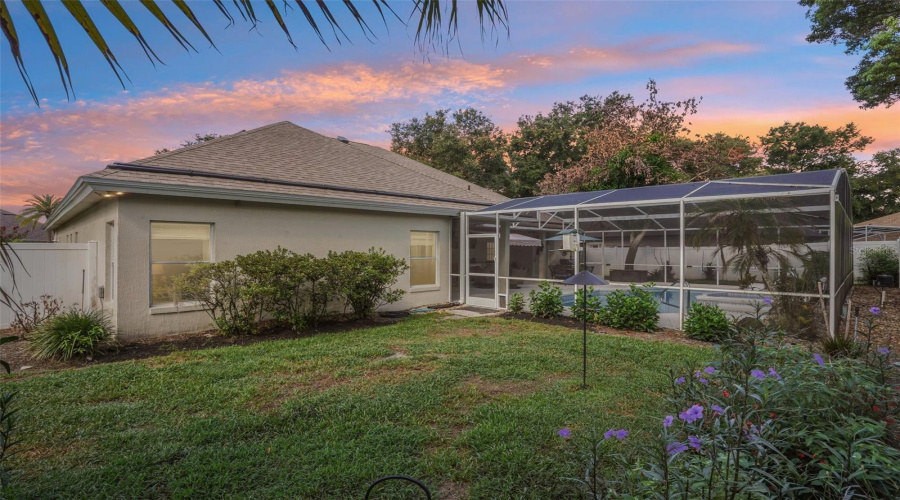 Eustis, Florida 32736, 3 Bedroom Bedrooms, ,2 Bathroombathrooms,Residential,For Sale,Park Place,0,Mfrg5114723