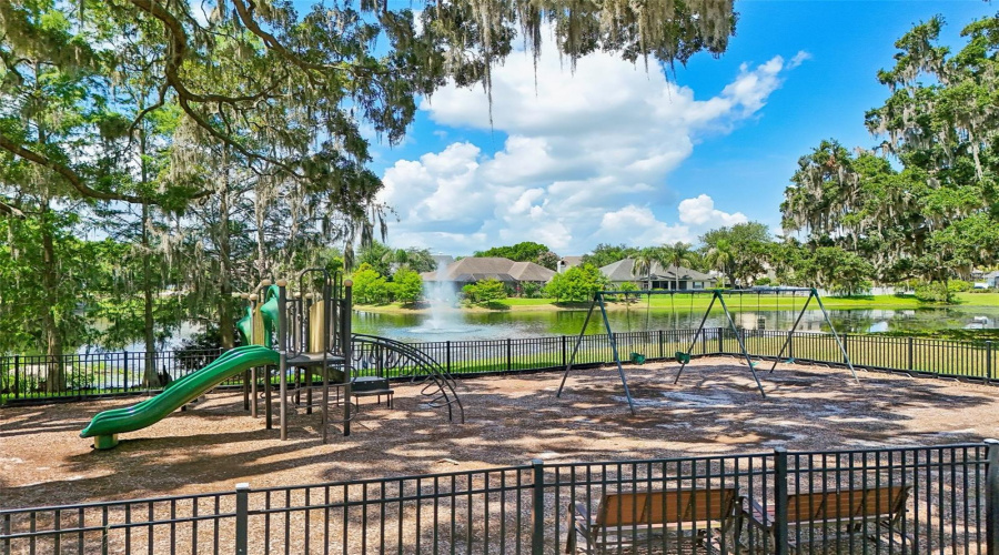Eustis, Florida 32736, 3 Bedroom Bedrooms, ,2 Bathroombathrooms,Residential,For Sale,Park Place,0,Mfrg5114723