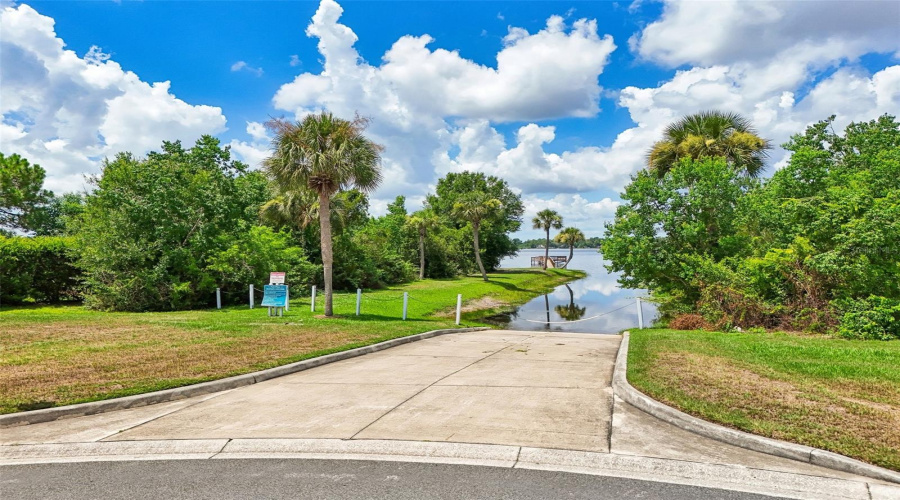 Eustis, Florida 32736, 3 Bedroom Bedrooms, ,2 Bathroombathrooms,Residential,For Sale,Park Place,0,Mfrg5114723