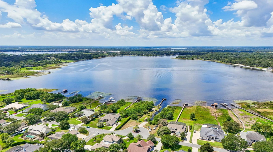 Eustis, Florida 32736, 3 Bedroom Bedrooms, ,2 Bathroombathrooms,Residential,For Sale,Park Place,0,Mfrg5114723