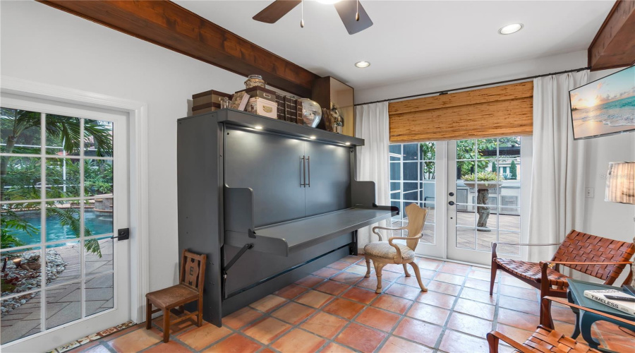 Casita W/ Murphy Bed/ 4Th Bedroom