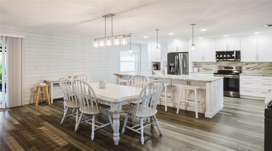 Kitchen / Dining