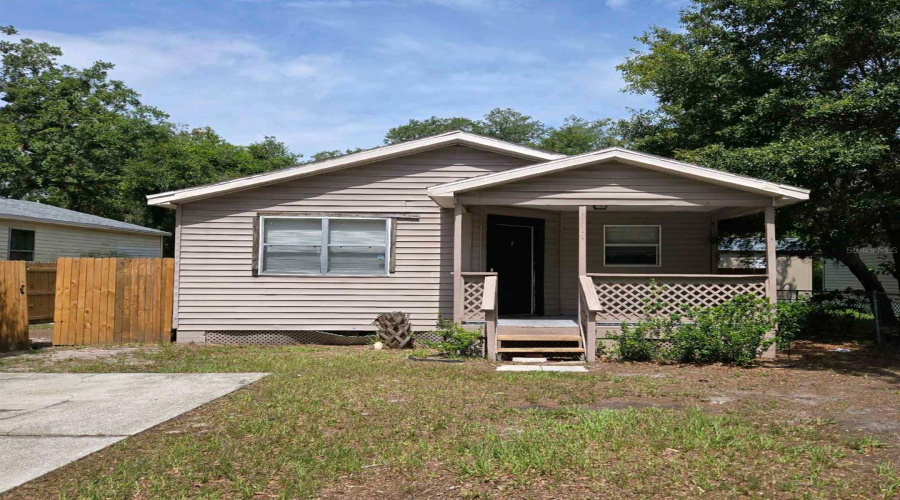 Tampa, Florida 33619, 3 Bedroom Bedrooms, ,2 Bathroombathrooms,Residential,For Sale,Gordon,0,Mfro6324252
