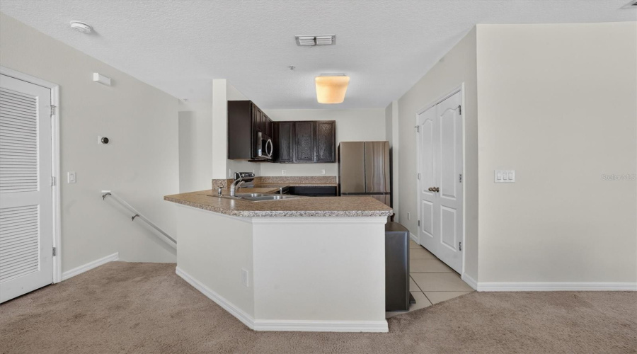 Orlando, Florida 32808, 2 Bedroom Bedrooms, ,2 Bathroombathrooms,Residential,For Sale,Seneca Club,0,Mfrs5156072