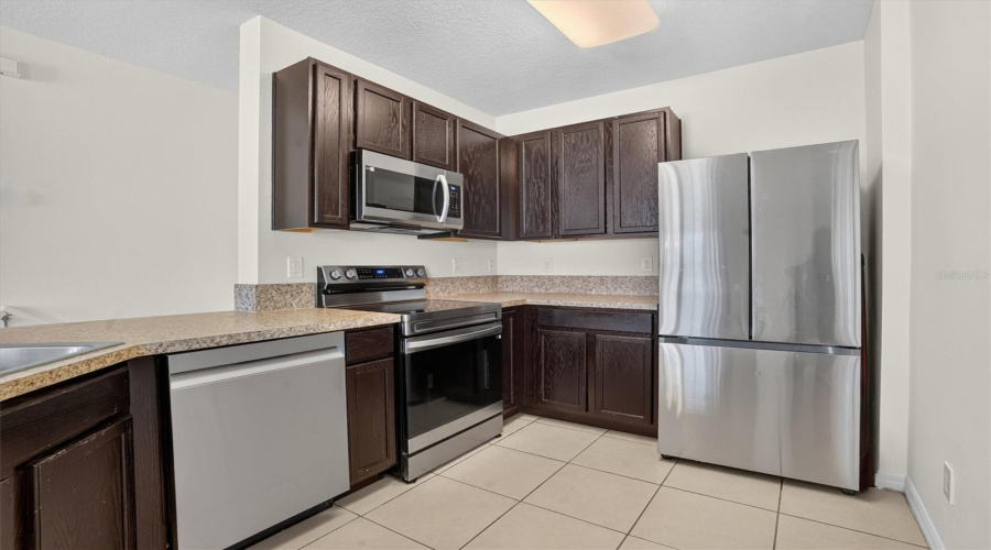Orlando, Florida 32808, 2 Bedroom Bedrooms, ,2 Bathroombathrooms,Residential,For Sale,Seneca Club,0,Mfrs5156072