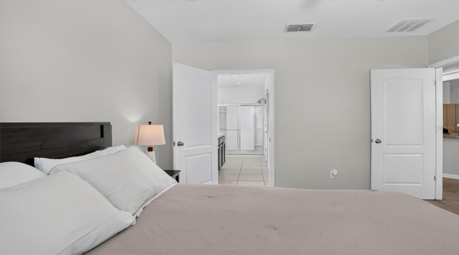Orlando, Florida 32808, 2 Bedroom Bedrooms, ,2 Bathroombathrooms,Residential,For Sale,Seneca Club,0,Mfrs5156072