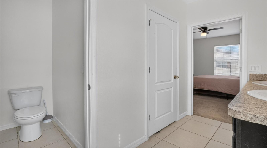 Orlando, Florida 32808, 2 Bedroom Bedrooms, ,2 Bathroombathrooms,Residential,For Sale,Seneca Club,0,Mfrs5156072