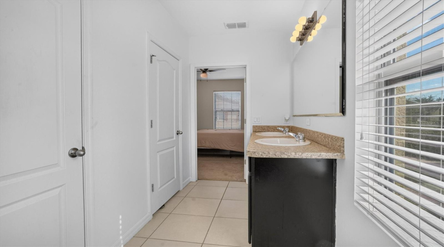 Orlando, Florida 32808, 2 Bedroom Bedrooms, ,2 Bathroombathrooms,Residential,For Sale,Seneca Club,0,Mfrs5156072