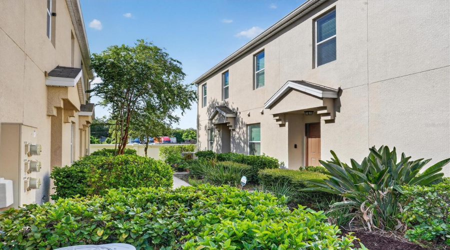 Orlando, Florida 32808, 2 Bedroom Bedrooms, ,2 Bathroombathrooms,Residential,For Sale,Seneca Club,0,Mfrs5156072