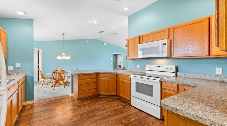 The Villages, Florida 32163, 2 Bedroom Bedrooms, ,2 Bathroombathrooms,Residential,For Sale,Shelton,0,Mfrg5112636