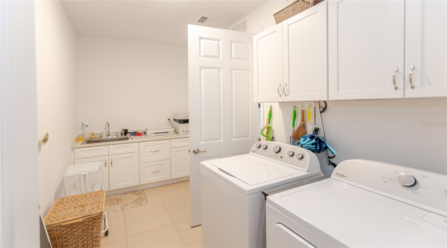 Ocala, Florida 34481, 2 Bedroom Bedrooms, ,2 Bathroombathrooms,Residential,For Sale,96Th,0,Mfrw7885882
