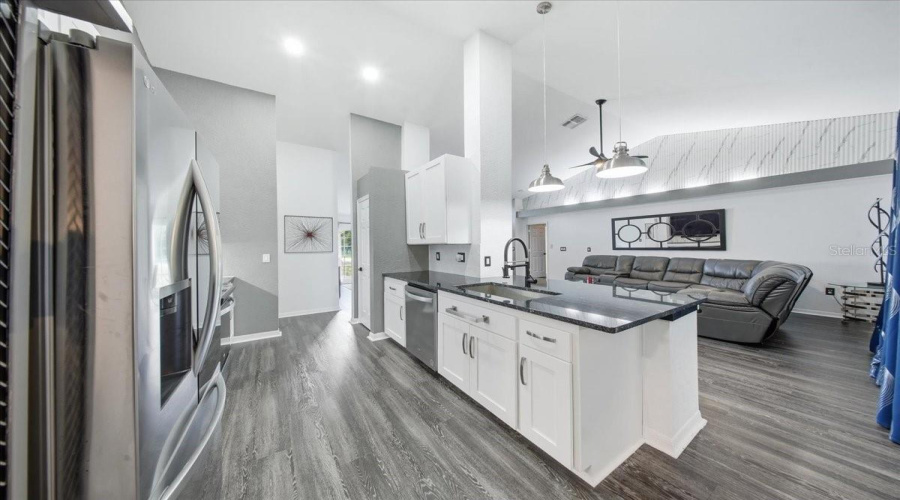 Lake Wales, Florida 33898, 3 Bedroom Bedrooms, ,2 Bathroombathrooms,Residential,For Sale,Old Cutler,0,Mfrp4939046