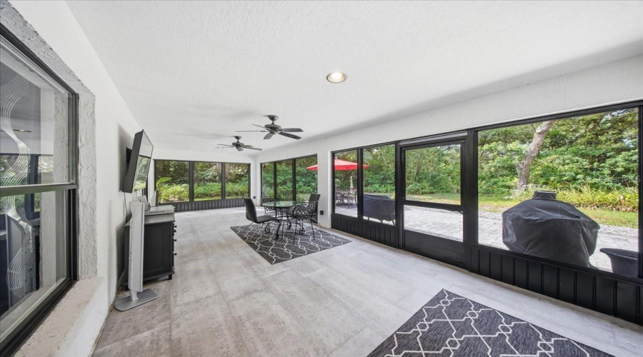 Lake Wales, Florida 33898, 3 Bedroom Bedrooms, ,2 Bathroombathrooms,Residential,For Sale,Old Cutler,0,Mfrp4939046