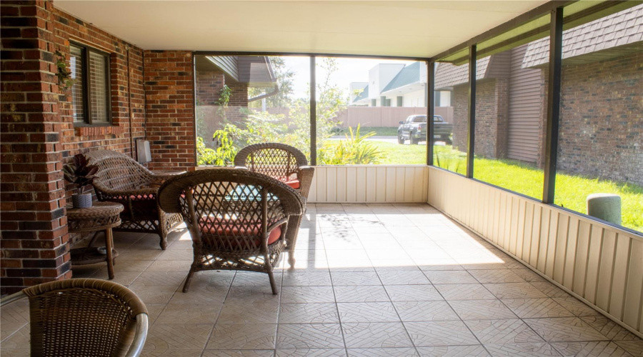 Lakeland, Florida 33801, 4 Bedroom Bedrooms, ,2 Bathroombathrooms,Residential,For Sale,Crystal Lake,0,Mfrl4954840