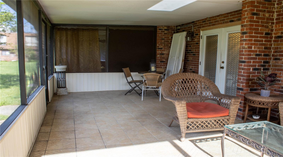 Lakeland, Florida 33801, 4 Bedroom Bedrooms, ,2 Bathroombathrooms,Residential,For Sale,Crystal Lake,0,Mfrl4954840